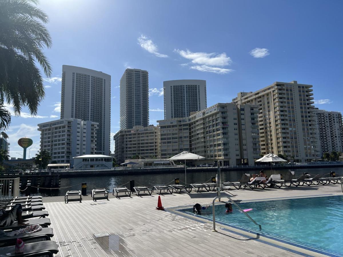 23Rd Floor Luxury & Spacious Beachwalk Resort Apartment With Amazing View Hallandale Beach Exteriör bild