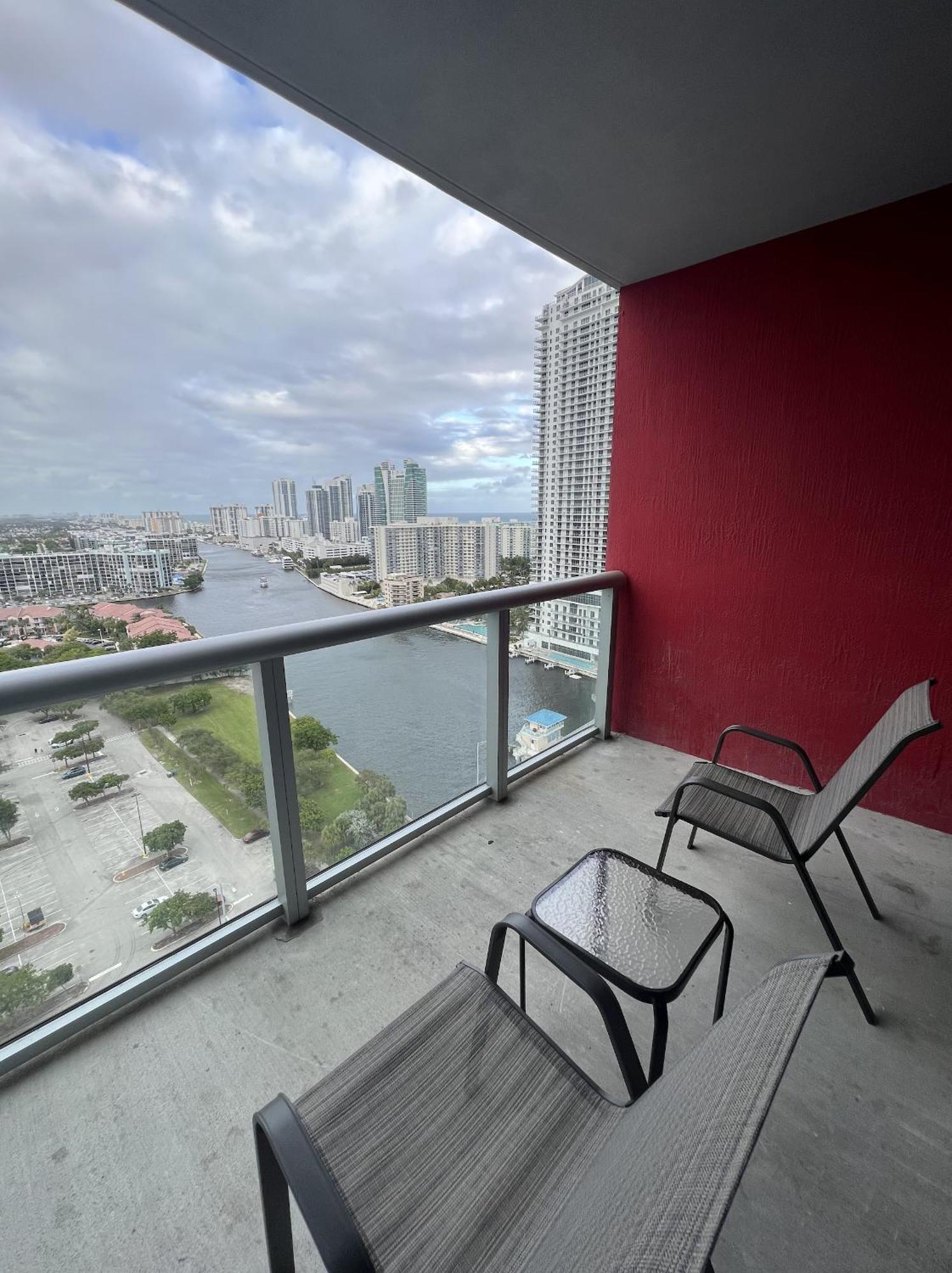 23Rd Floor Luxury & Spacious Beachwalk Resort Apartment With Amazing View Hallandale Beach Exteriör bild